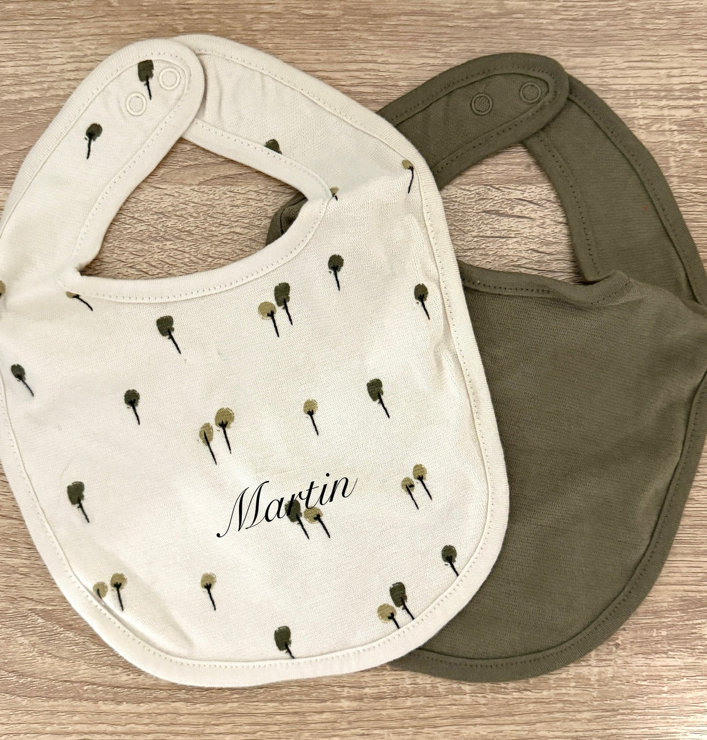 Lot de 2 bavoirs « kaki »