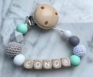 Attache tétine « CONOR »